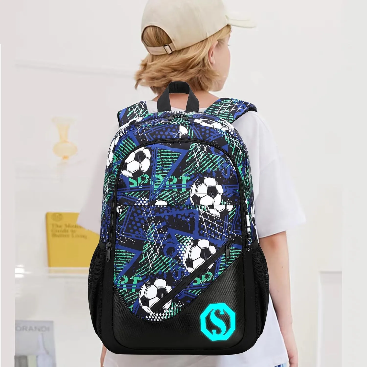 Backpack for Kids Boys Girls Bookbag 17 Inch Elementary School Bags Primary Laptop Rucksack for Teens TravelGraffiti-Football Black)