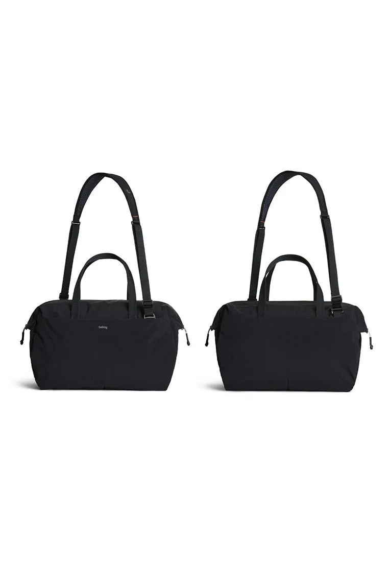 Bellroy Lite Duffel Black (Leather Free)