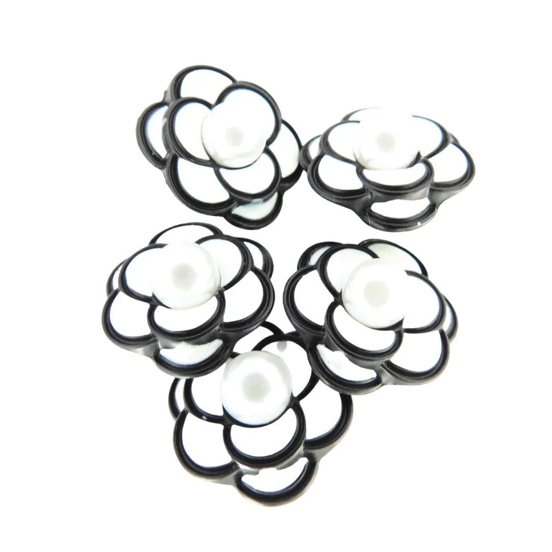 Black and White Flower Buttons