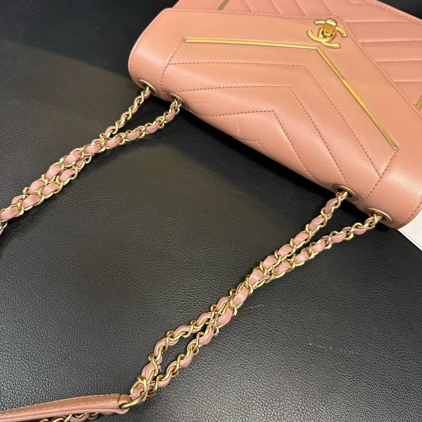 Chanel Pink Sheepskin V-Pattern Envelope Bag