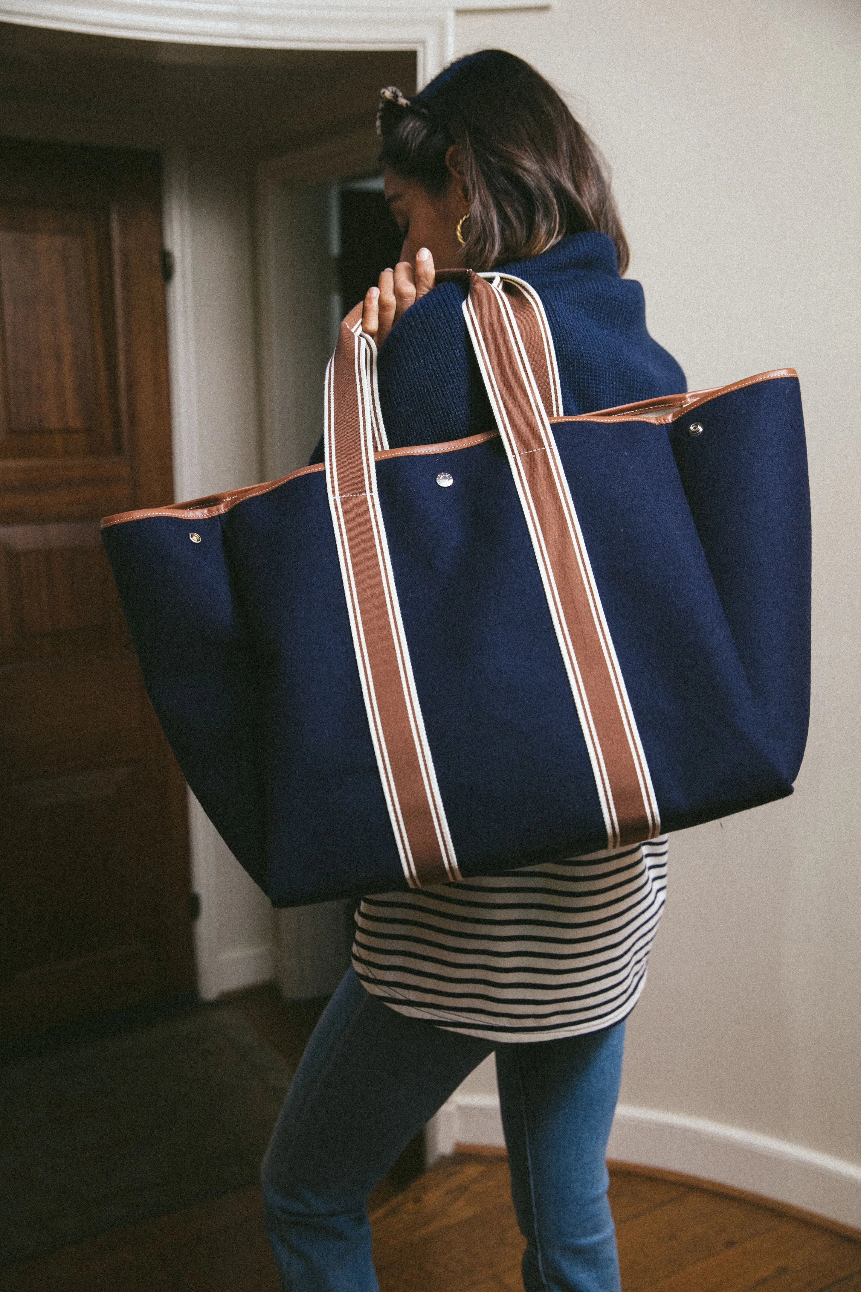 Navy Traversee L Flannel Cruise Tote