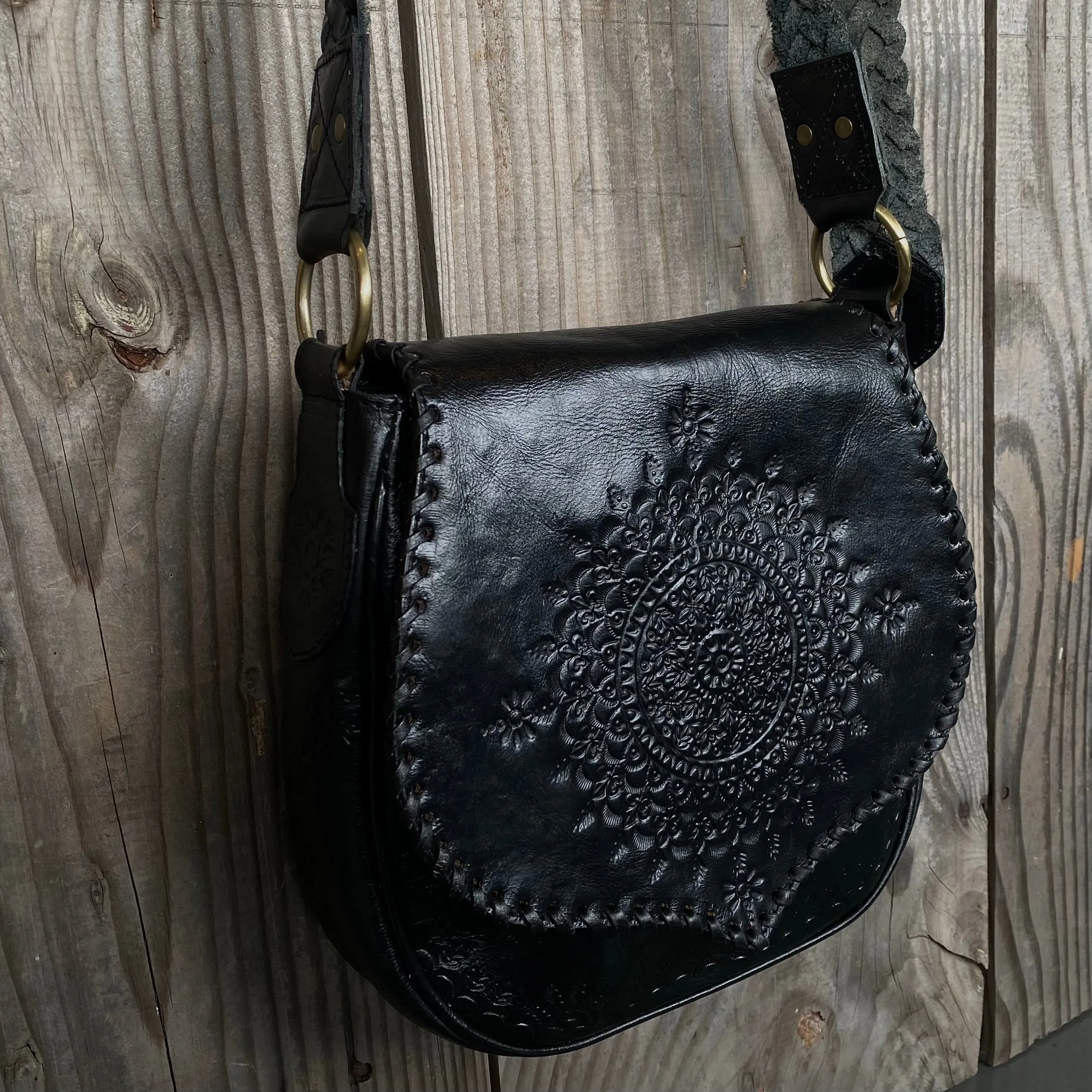 Retro Vibes Carved Leather Handbag