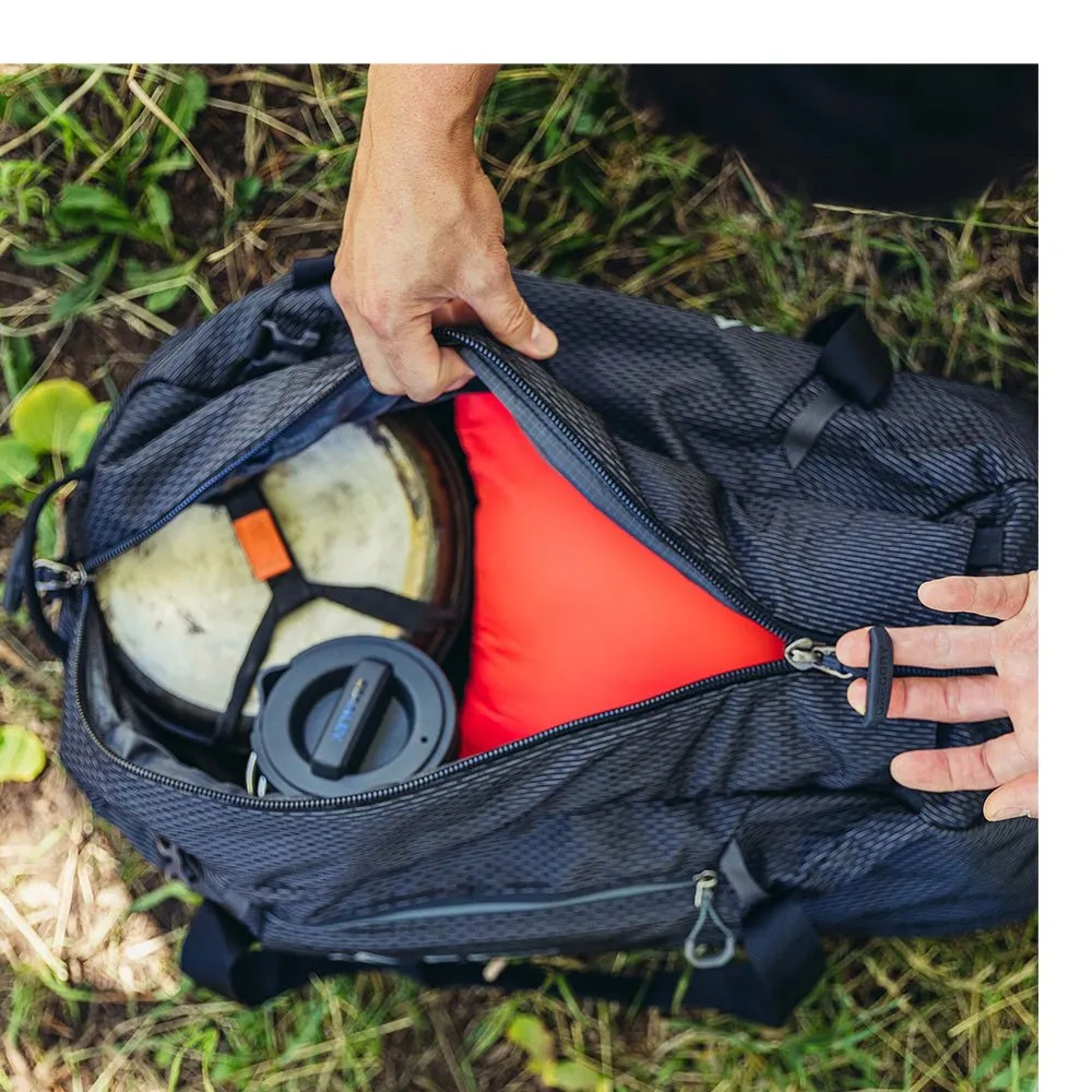 SUPPLY 40L DUFFEL BAG