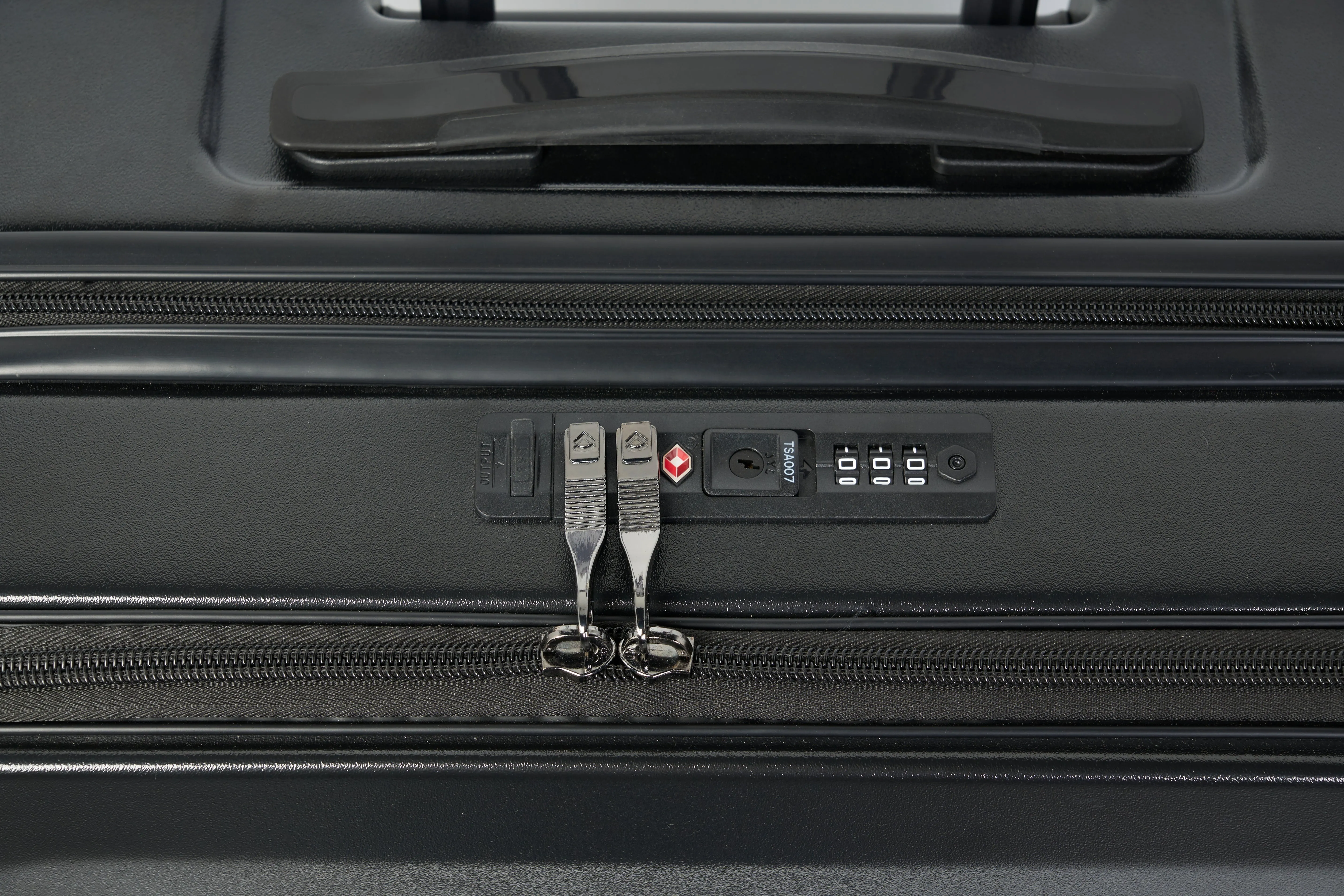 Verage Leader II Hardside Anti-Bacterial Luggage 29" Large